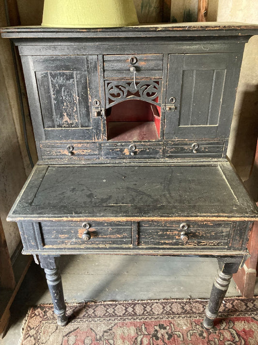 Desk with Hutch